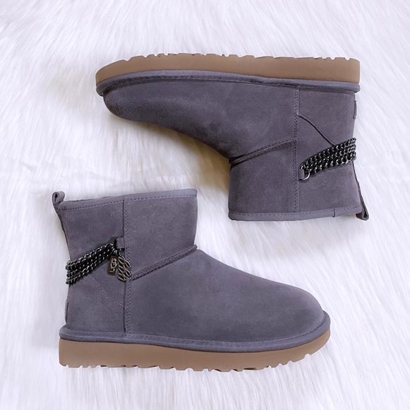 UGG Women’s Classic Mini Chains Shade Suede Boots - Picture 3 of 10